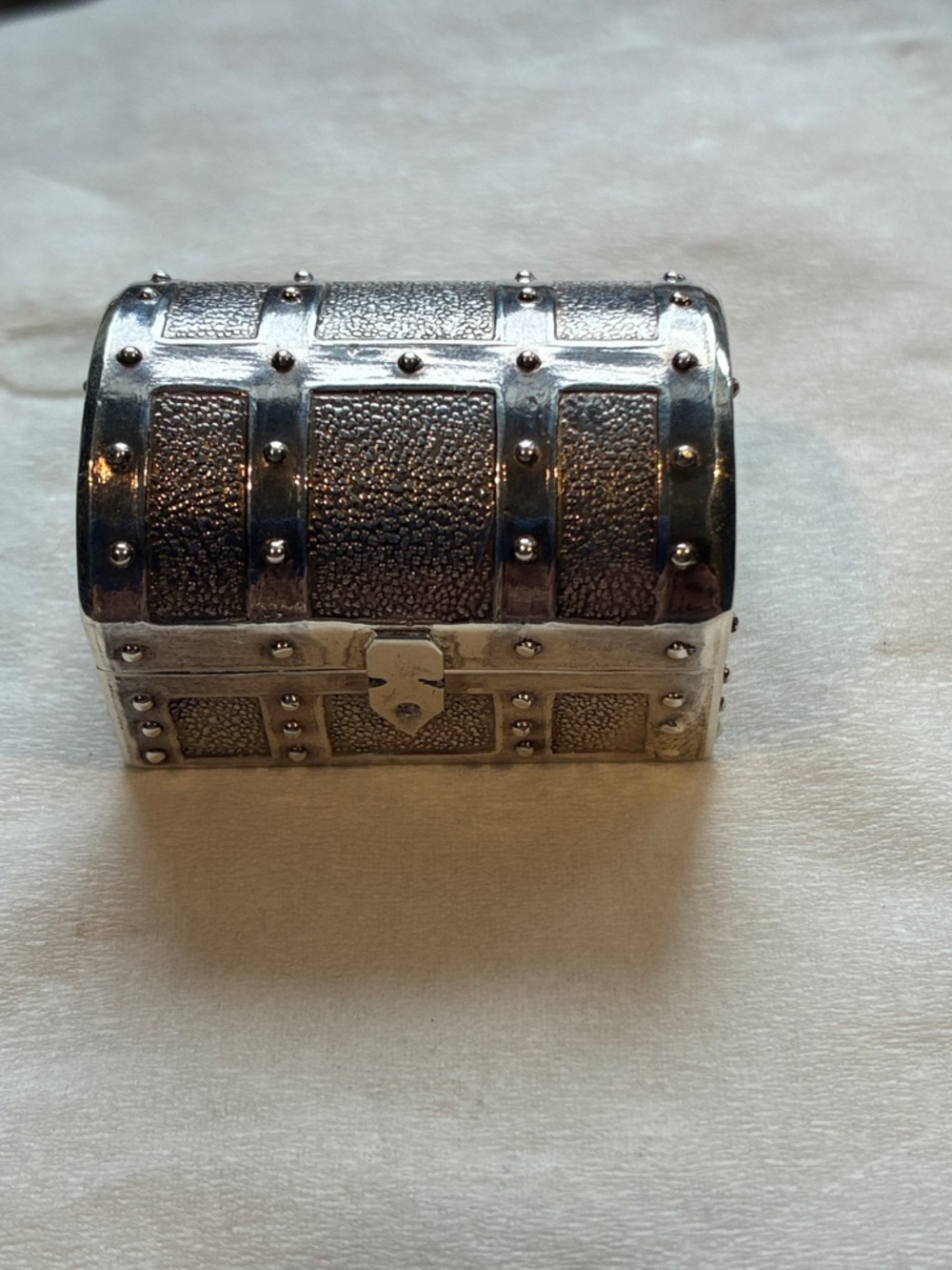 925 Silver Mini Treasure Chest Jewelry Box. 14.64 grams